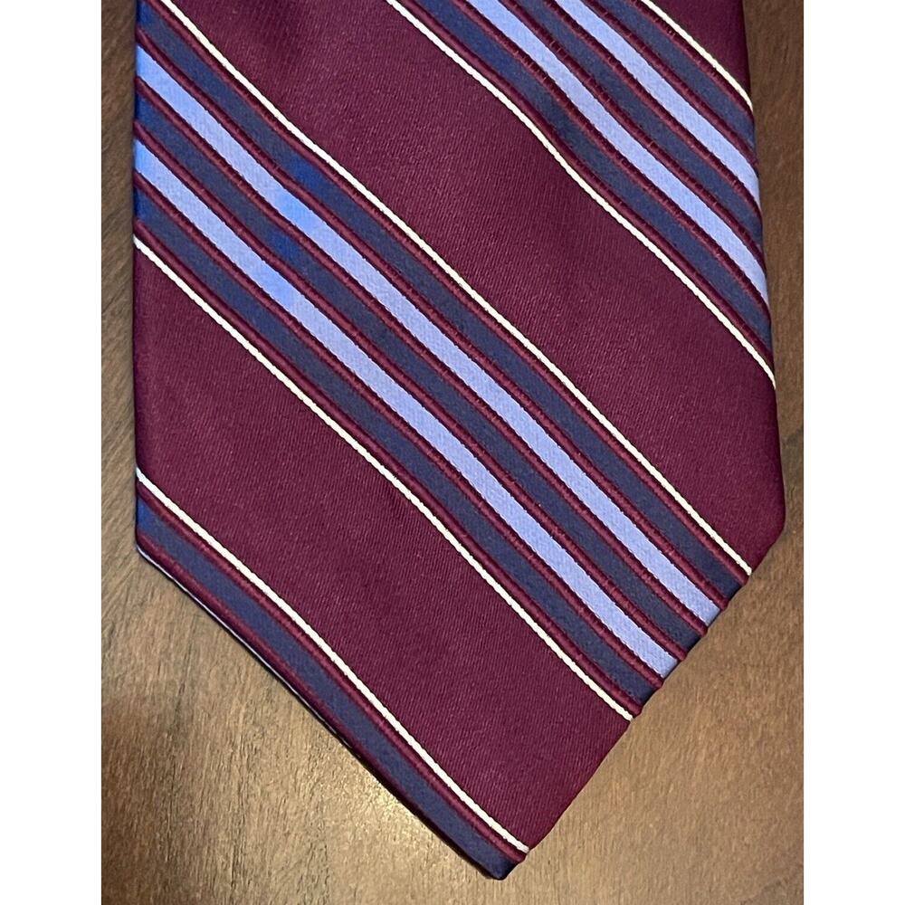 Jones New York Burgundy Blue Hand Made 100% Silk Men’s Neck Tie Made In China
